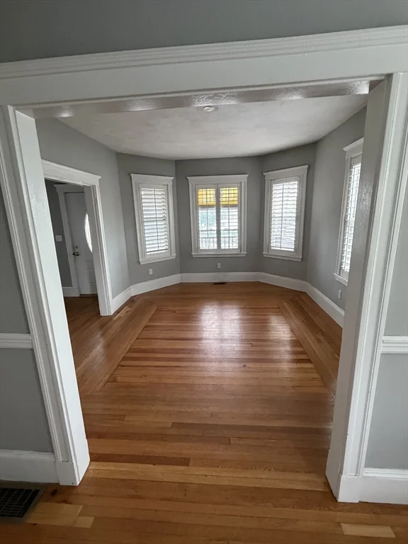 2 bed, 1 bath apartment for rent at 663 Fellsway Unit 1, Wellington — photo 4 of 21