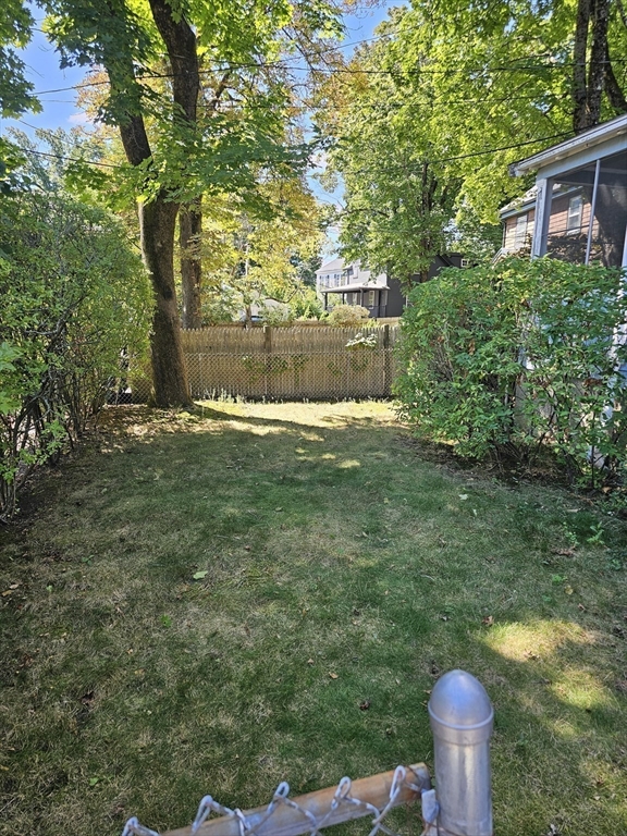 3 bed, 1 bath apartment for rent at 663 Hammond St, Chestnut Hill — photo 5 of 19
