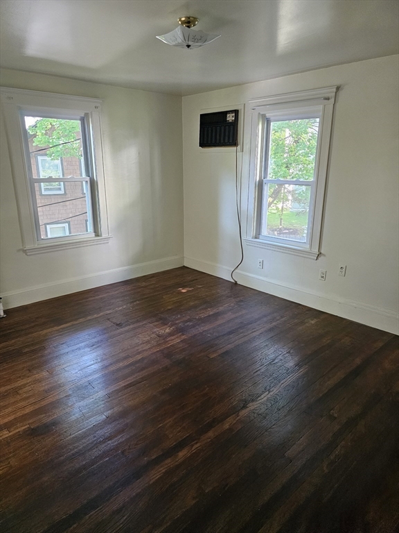 3 bed, 1 bath apartment for rent at 663 Hammond St, Chestnut Hill — photo 9 of 19