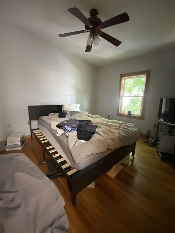 5 bed, 2.5 bath apartment for rent at 663B East 5th St Unit B, South Boston — photo 14 of 23