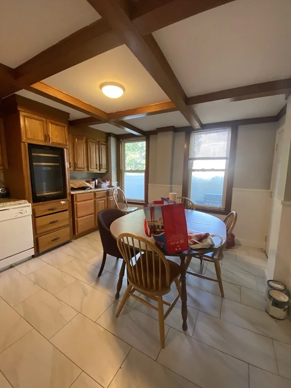 5 bed, 2.5 bath apartment for rent at 663B East 5th St Unit B, South Boston — photo 7 of 23