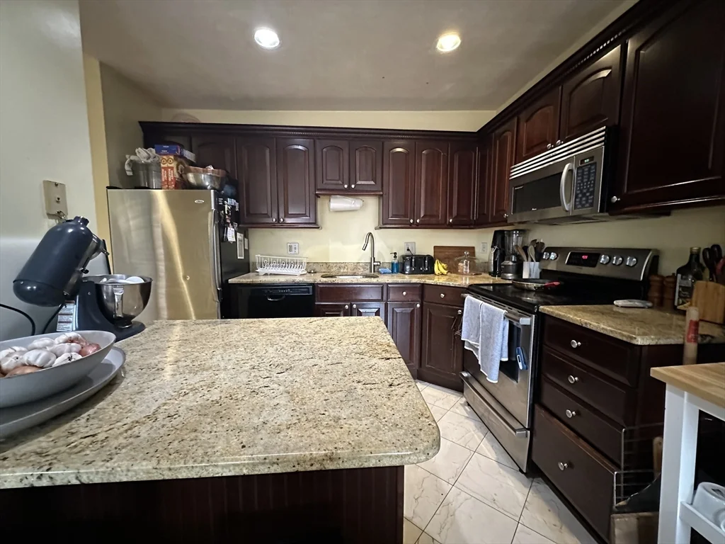 2 bed, 1 bath apartment for rent at 664 Massachusetts Ave Unit 5, South End — photo 7 of 12
