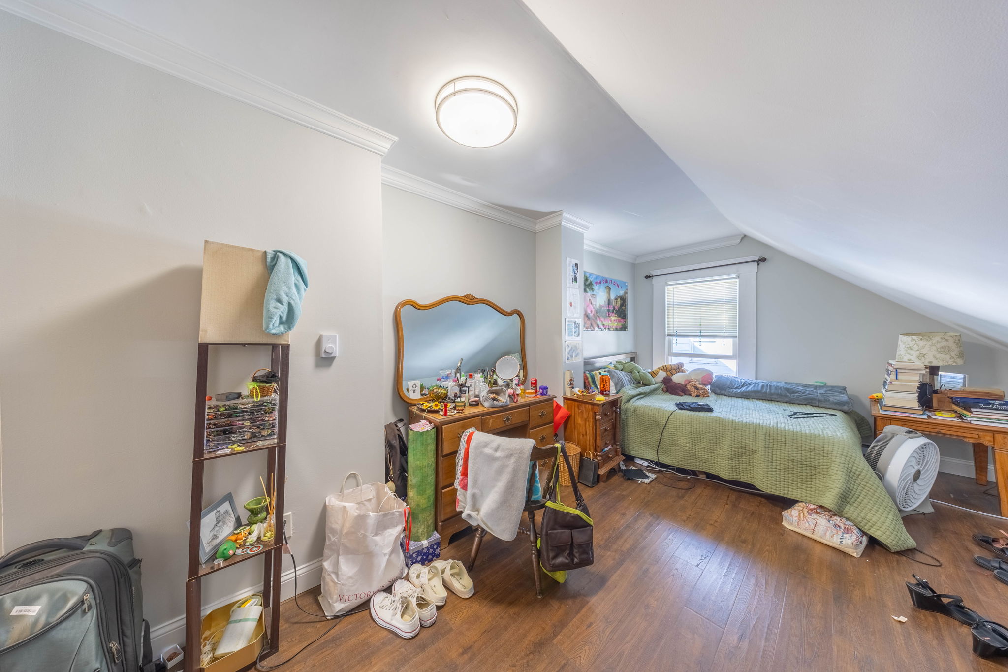 4 bed, 2 bath apartment for rent at 664 Moody St Unit 2, South Side — photo 15 of 21