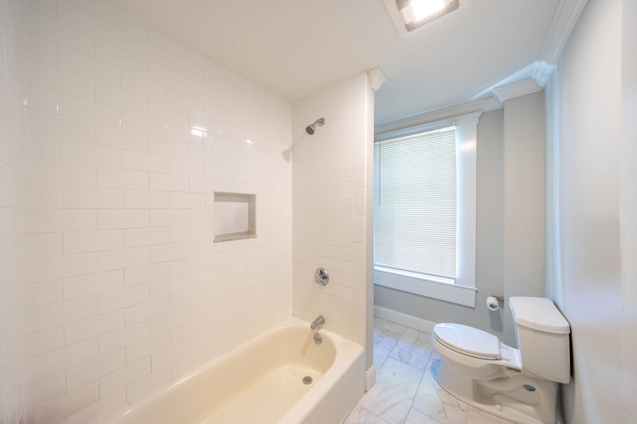4 bed, 2 bath apartment for rent at 664 Moody St Unit 2, South Side — photo 18 of 21