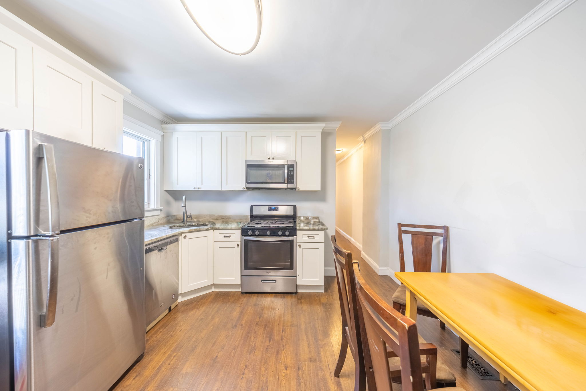 4 bed, 2 bath apartment for rent at 664 Moody St Unit 2, South Side — photo 2 of 21