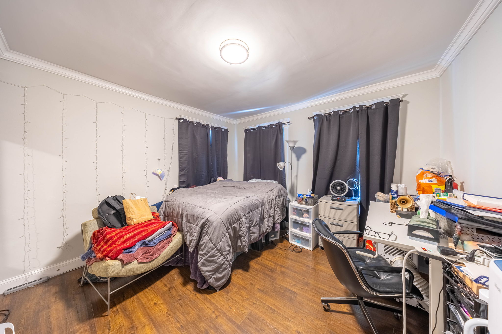 5 bed, 2 bath apartment for rent at 664 Moody St Unit 3, South Side — photo 5 of 21