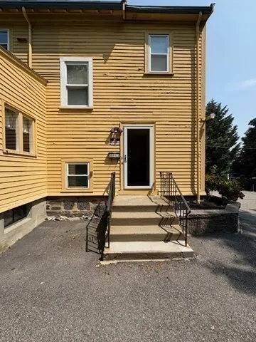 3 bed, 2 bath apartment for rent at 664 Washington St Unit 664, Oak Square — photo 34 of 37