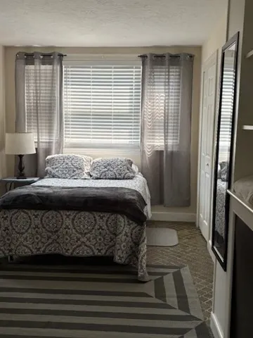 3 bed, 2 bath apartment for rent at 664 Washington St Unit 664, Oak Square — photo 22 of 37