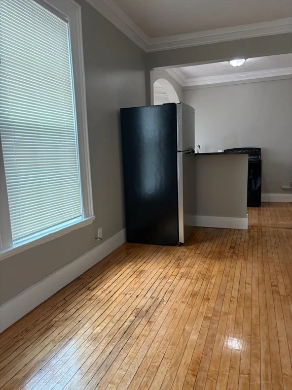 Studio bed, 1 bath apartment for rent at 664 Western Ave Unit 4, Lynn — photo 5 of 10