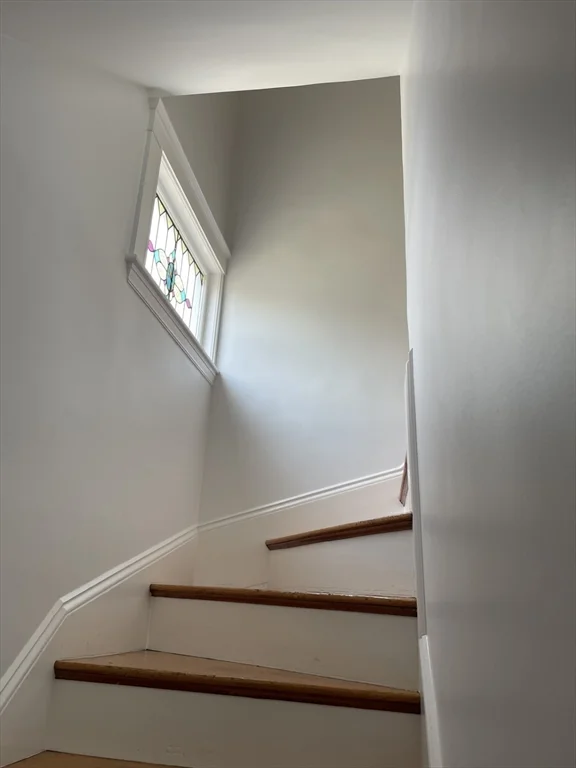 2 bed, 1 bath apartment for rent at 665 Belmont St Unit 2, Belmont — photo 3 of 13