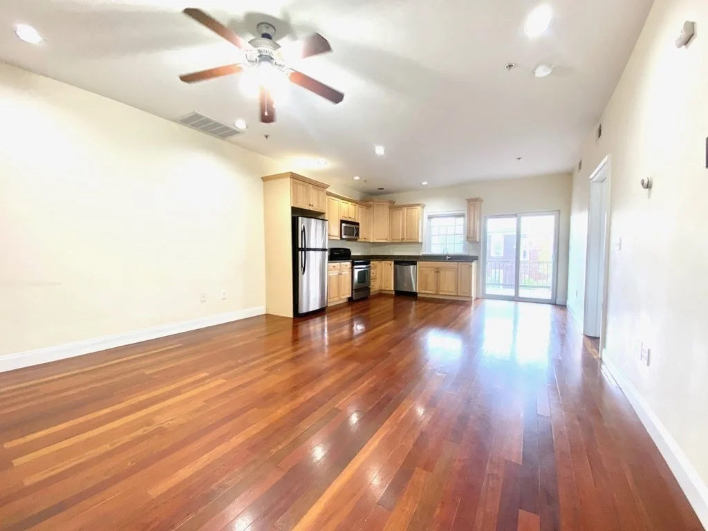 2 bed, 2 bath apartment for rent at 665 Bennington Unit 2, East Boston — photo 10 of 19
