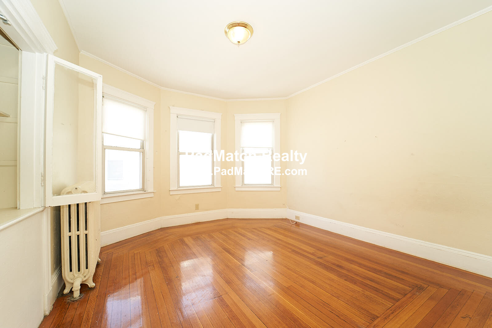 4 bed, 1 bath apartment for rent at 665 Columbia Rd Unit 3, Dorchester — photo 9 of 18
