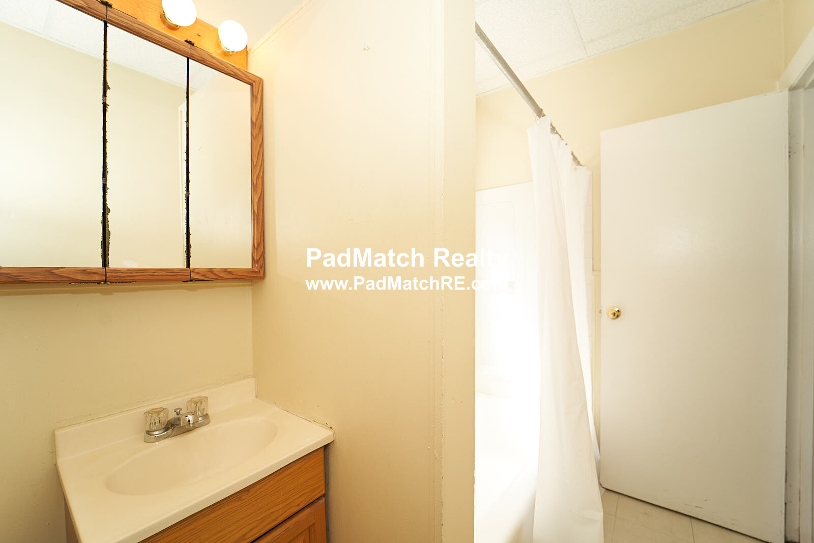 4 bed, 1 bath apartment for rent at 665 Columbia Rd Unit 3, Dorchester — photo 8 of 18
