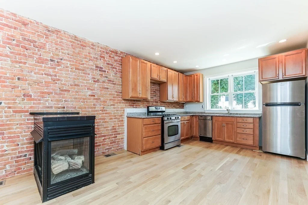 2 bed, 2 bath apartment for rent at 665 E 5th St Unit 1, South Boston — photo 2 of 23