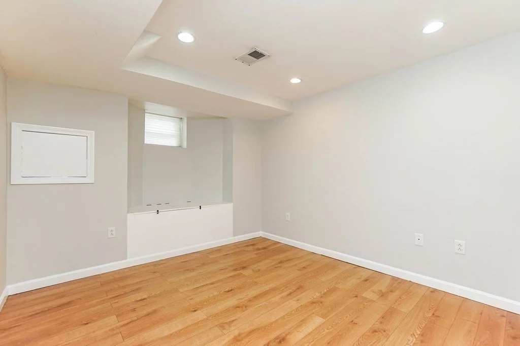 2 bed, 2 bath apartment for rent at 665 E 5th St Unit 1, South Boston — photo 9 of 23