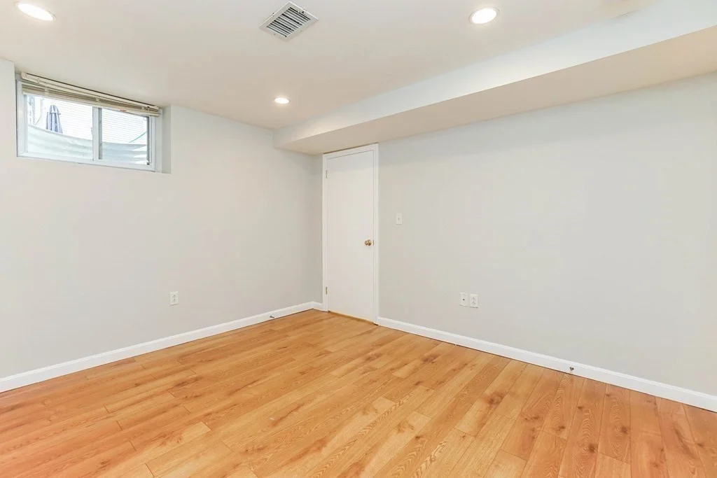2 bed, 2 bath apartment for rent at 665 E 5th St Unit 1, South Boston — photo 12 of 23