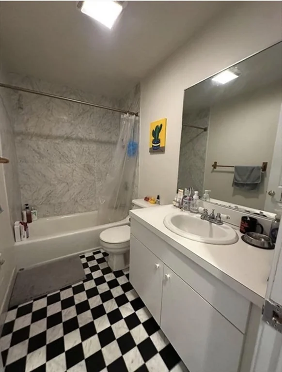 2 bed, 1 bath apartment for rent at 665 Massachusetts Ave, Unit 1, South End — photo 8 of 10