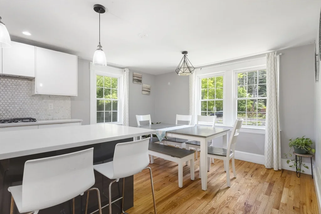 3 bed, 2 bath apartment for rent at 665 S Main St, Sharon — photo 8 of 23