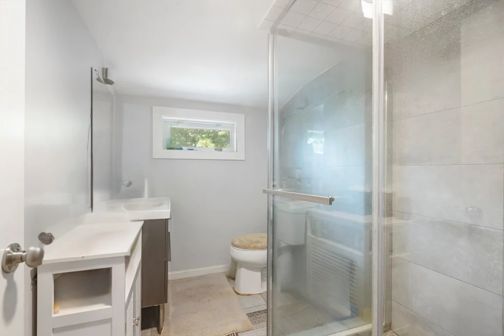 3 bed, 2 bath apartment for rent at 665 S Main St, Sharon — photo 20 of 23