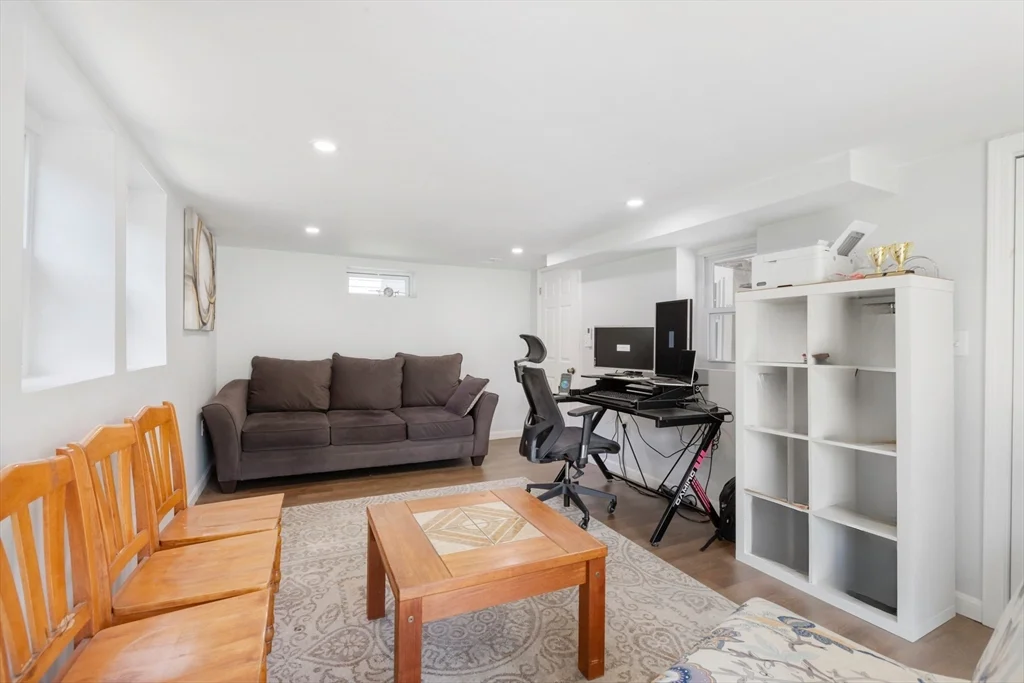 3 bed, 2 bath apartment for rent at 665 S Main St, Sharon — photo 15 of 23