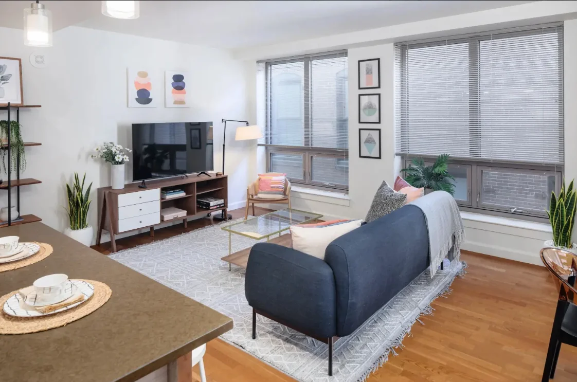 2 bed, 2 bath apartment for rent at 665 Washington St Unit 1614, Boston Downtown — photo 3 of 8