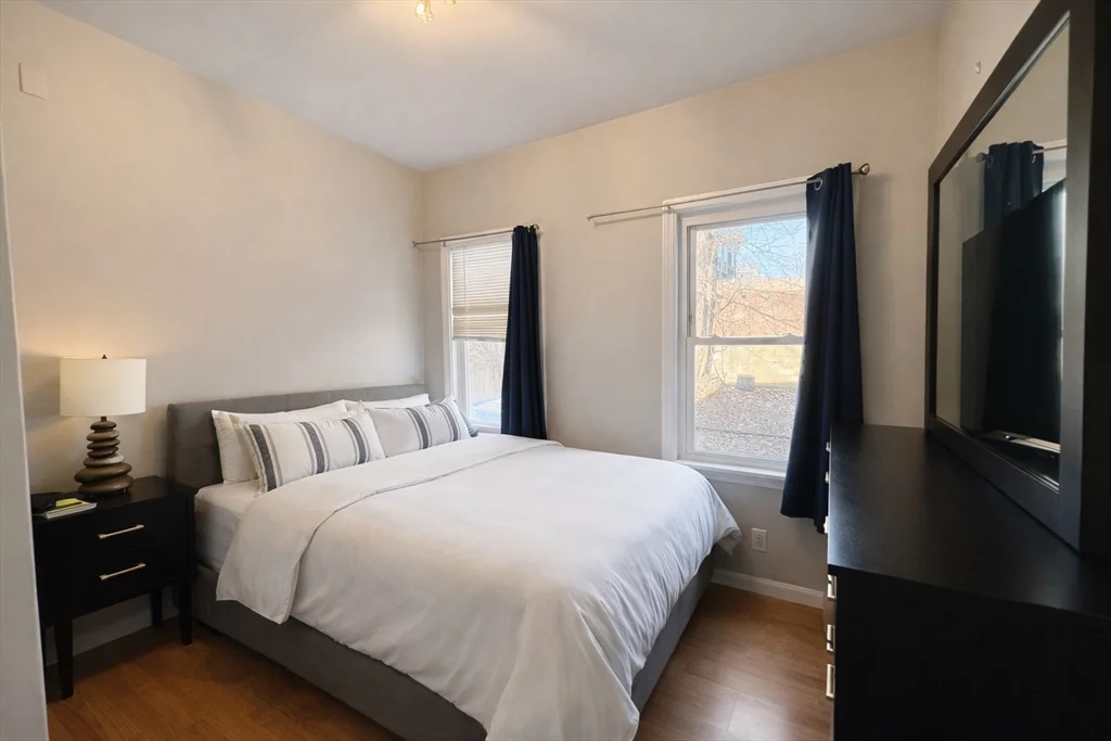 1 bed, 1 bath apartment for rent at 666 E 5th St Unit 1, South Boston — photo 9 of 11
