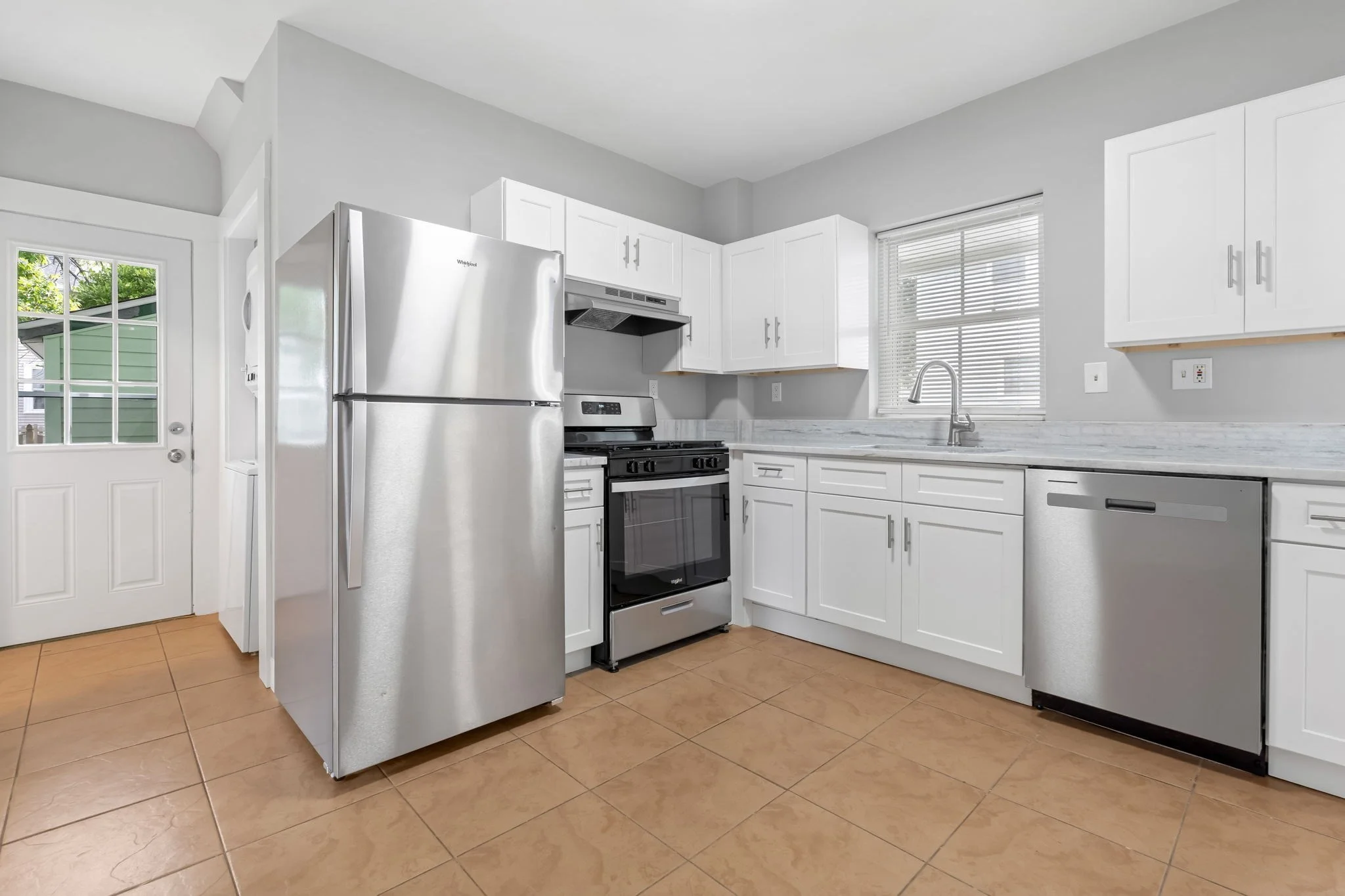 2 bed, 1 bath apartment for rent at 666 Main St Unit 1, Wakefield — photo 7 of 22