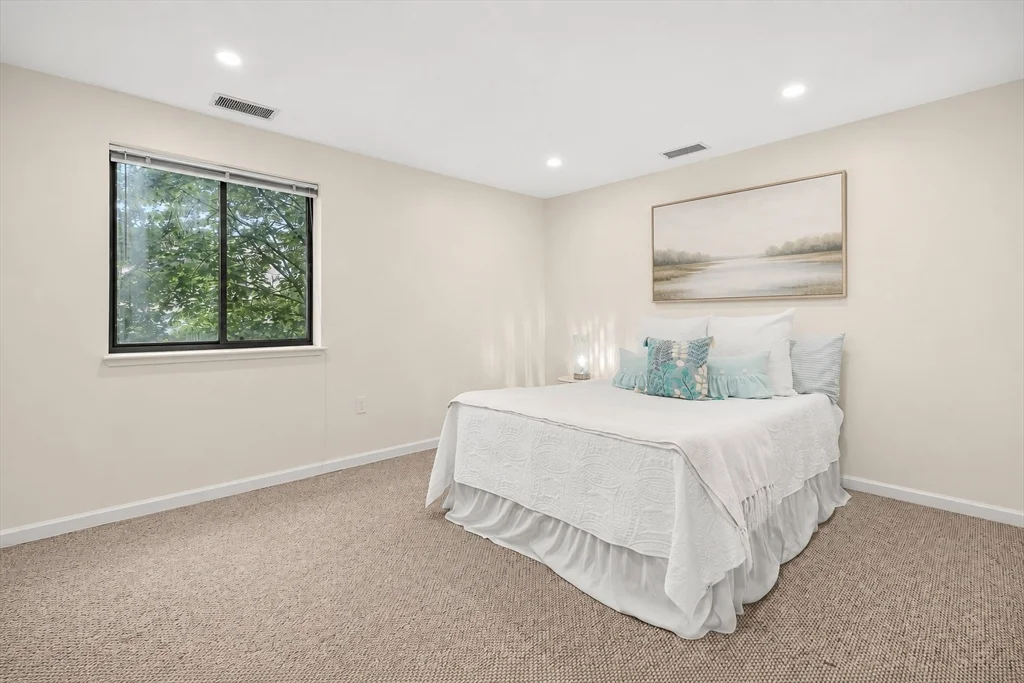 2 bed, 2 bath apartment for rent at 666 Main St Unit 315, Winchester — photo 18 of 37