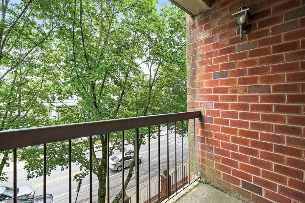 2 bed, 2 bath apartment for rent at 666 Main St Unit 315, Winchester — photo 29 of 37