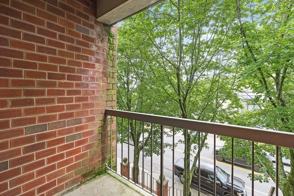 2 bed, 2 bath apartment for rent at 666 Main St Unit 315, Winchester — photo 28 of 37