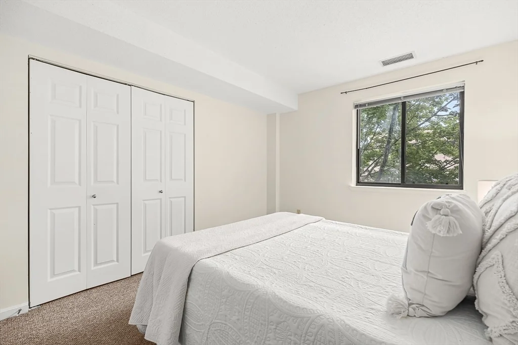 2 bed, 2 bath apartment for rent at 666 Main St Unit 315, Winchester — photo 26 of 37