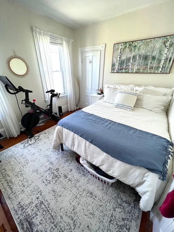 2 bed, 1 bath apartment for rent at 667 East 8th Unit 2, South Boston — photo 5 of 6