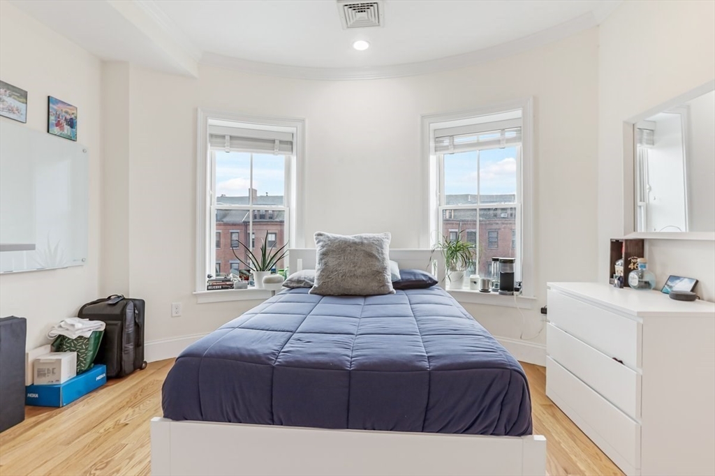 2 bed, 1 bath apartment for rent at 668 Massachusetts Ave Unit 3, South End — photo 10 of 16