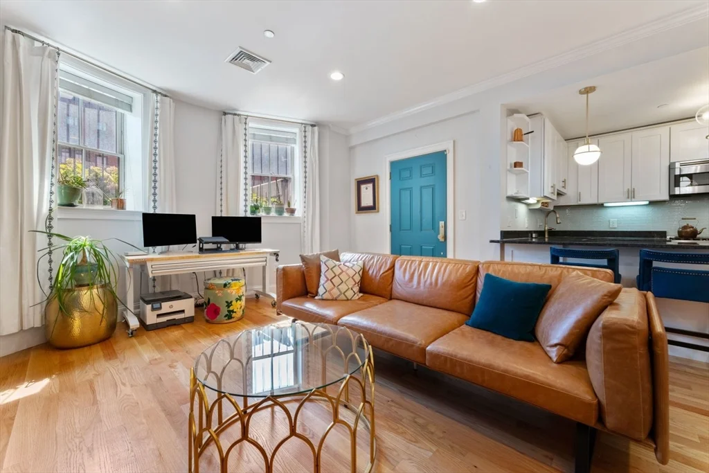 2 bed, 2 bath apartment for rent at 668 Massachusetts Ave Unit G, South End — photo 5 of 16
