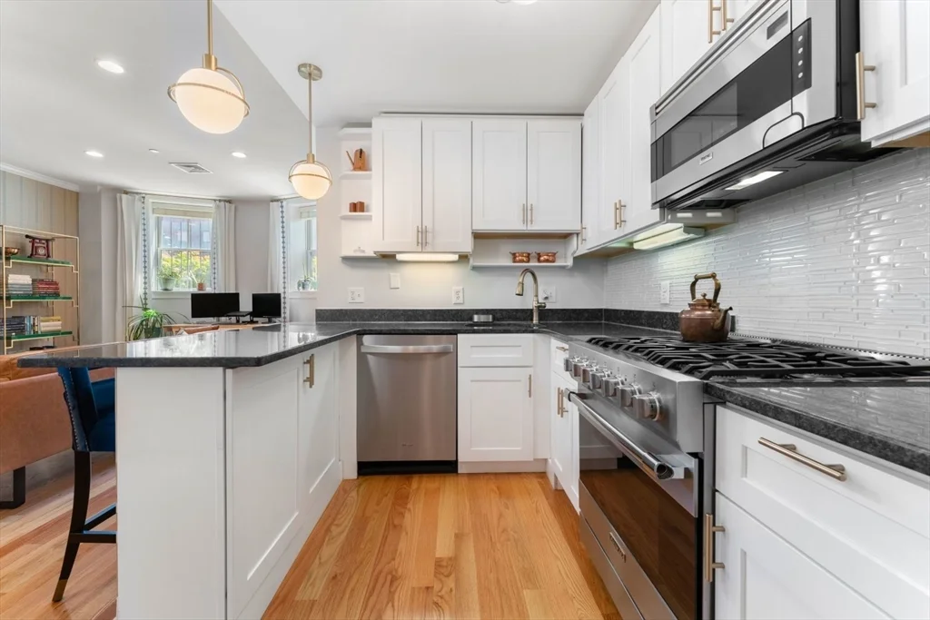 2 bed, 2 bath apartment for rent at 668 Massachusetts Ave Unit G, South End — photo 8 of 16