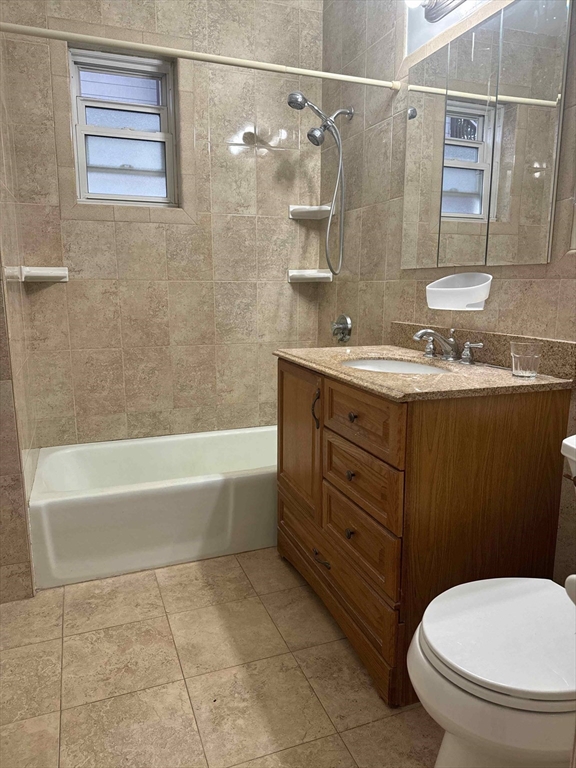 2 bed, 1 bath apartment for rent at 669 Fellsway Unit 1, Medford — photo 4 of 14