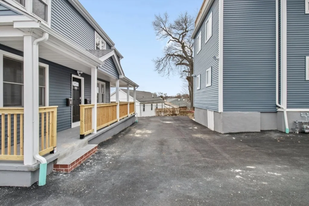 2 bed, 1 bath apartment for rent at 66R Stanley St Unit 1, Dorchester — photo 11 of 13