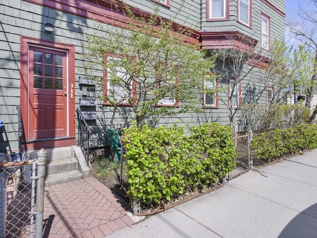 1 bed, 1 bath apartment for rent at 67 - 69 Ellery St Unit 4, Harvard Square — photo 1 of 14