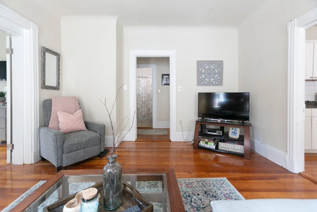 3 bed, 1 bath apartment for rent at 67 Avon St Unit 2, Spring Hill — photo 14 of 22