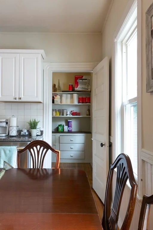 3 bed, 1 bath apartment for rent at 67 Avon St Unit 2, Spring Hill — photo 6 of 22