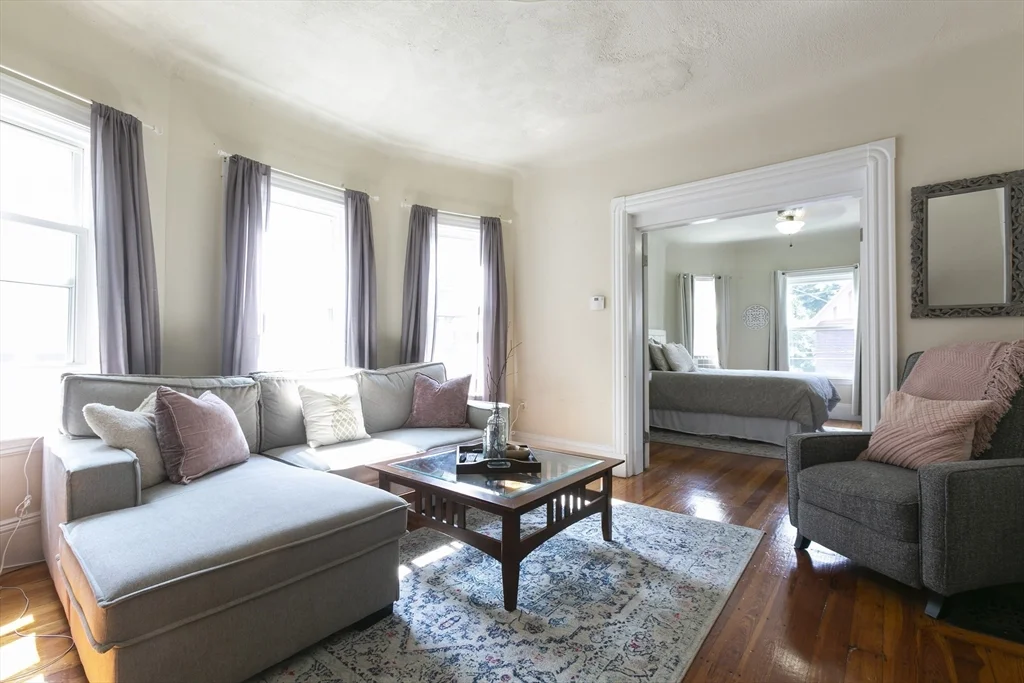 3 bed, 1 bath apartment for rent at 67 Avon St Unit 2, Spring Hill — photo 13 of 22