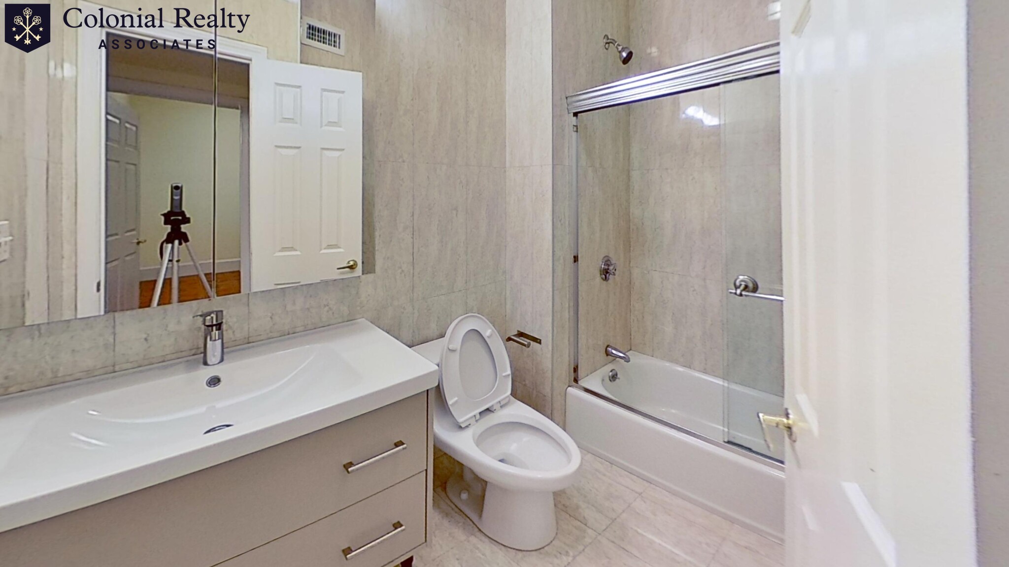 4 bed, 3 bath apartment for rent at 67 Babcock St Unit 1-69, Coolidge Corner — photo 10 of 50