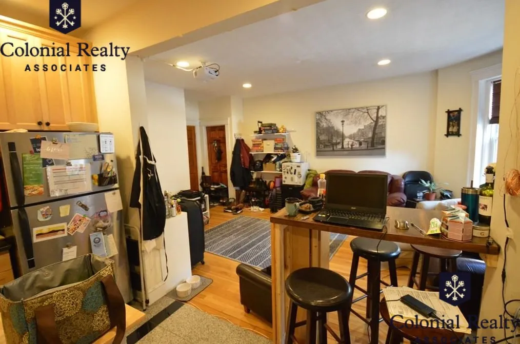 3 bed, 2 bath apartment for rent at 67 Babcock St Unit 6, North Brookline — photo 2 of 11