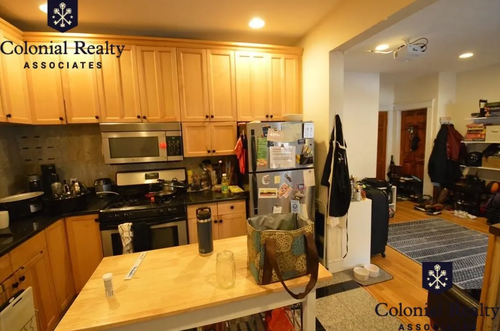 3 bed, 2 bath apartment for rent at 67 Babcock St Unit 6, North Brookline — photo 6 of 11