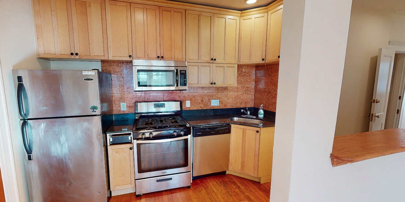 4 bed, 2 bath apartment for rent at 67 Babcock St Unit 69-5, Coolidge Corner — photo 2 of 10