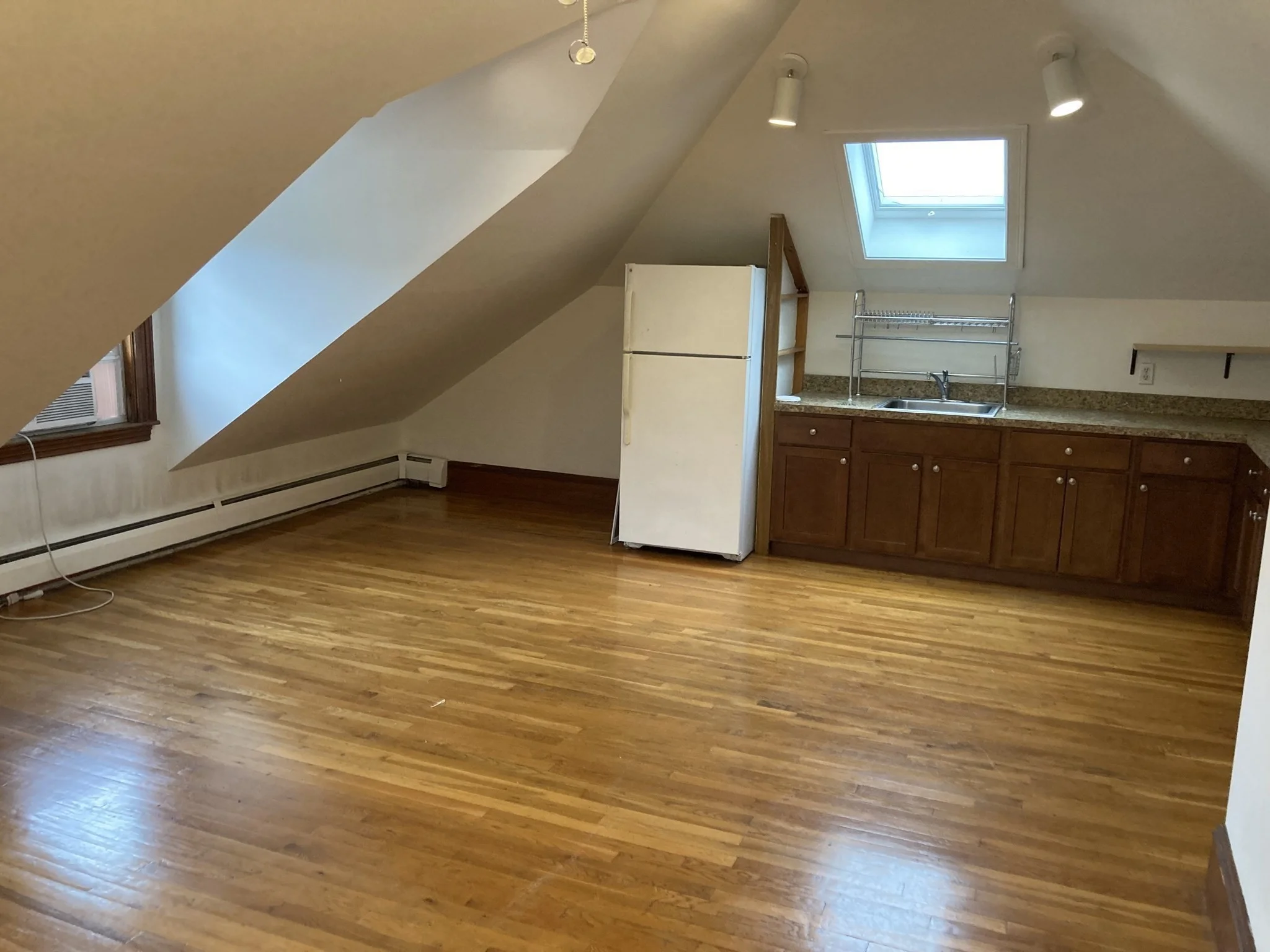 2 bed, 1 bath apartment for rent at 67 Benton Rd Unit 3, Spring Hill — photo 4 of 17