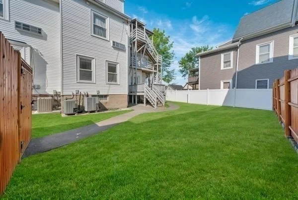 1 bed, 1 bath apartment for rent at 67 Bonair Unit 3, Winter Hill — photo 7 of 8