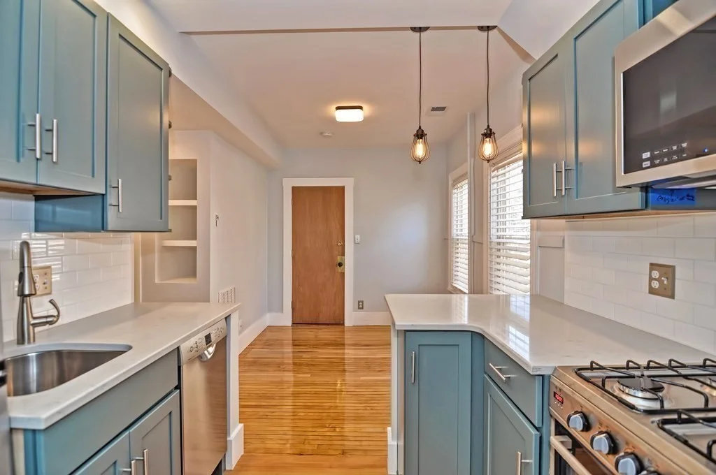 1 bed, 1 bath apartment for rent at 67 Bonair Unit 3, Winter Hill — photo 3 of 8