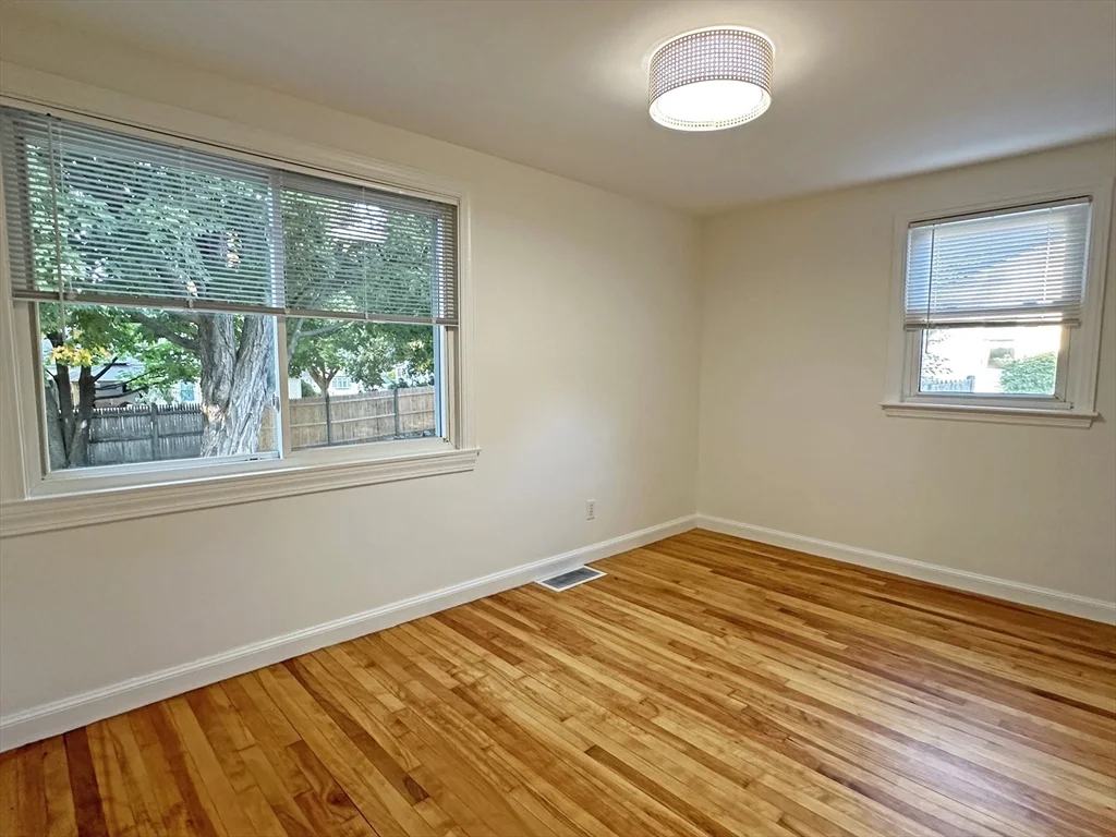 3 bed, 1 bath apartment for rent at 67 Brewster Rd, Waltham — photo 16 of 19