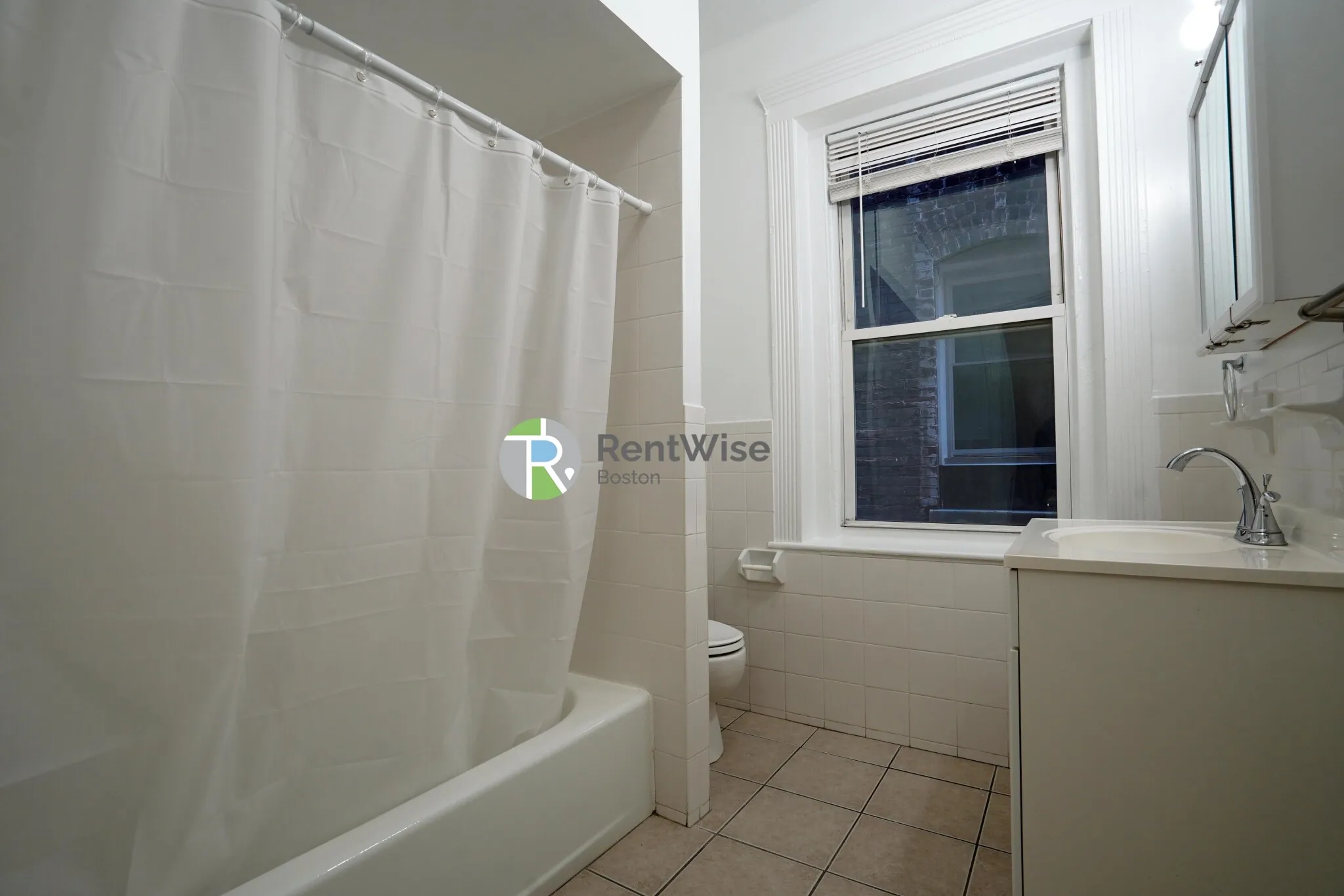1 bed, 1 bath apartment for rent at 67 Brighton Ave Unit 3, Allston — photo 15 of 16